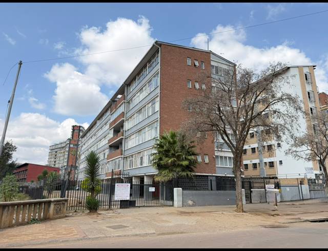 3 BEDROOM APARTMENT FOR SALE IN SUNNYSIDE